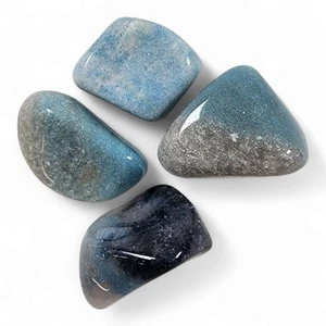 Trollit Blauer Turmalin Lithium Lepidolith polierte Steine 72,6 Gramm. - Bild 1 von 1