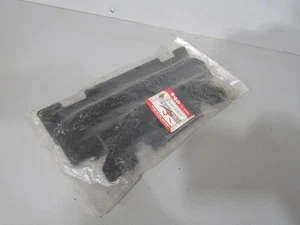2005-2022 SUZUKI DRZ400E/S RADIATOR LOUVER 17831-37E11 SOME RM125 RM250 - Bild 1 von 3