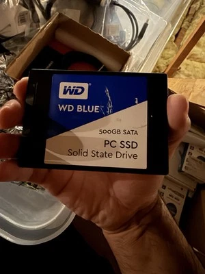 WD Blue 500GB Sata SSD WDS500G2B0A-00SM50 500GB 2.5" For Mac / Pc - 100% - Image 1 of 2