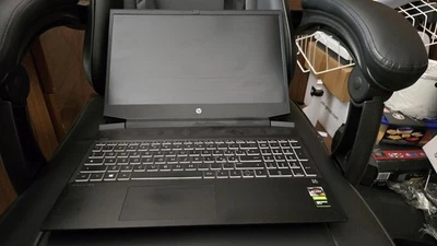 HP Pavilion Gaming Laptop 15 (15-ec0xxx) AMD Ryzen 7 3750H/GeForce GTX 1660 Ti - Immagine 1 di 4