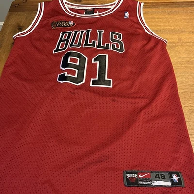 Camiseta Dennis Rodman Authentics de las Finales de la NBA de los Chicago Bulls talla 48 Foto 1 de 4
