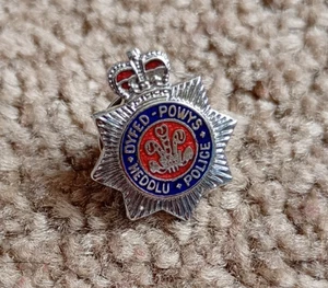 Dyfed Powys Police Heddlu Enamel Pin Badge - Retro 2cm approx - Picture 1 of 3