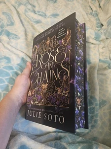Rose in Chains Julie Soto Waterstones Exclusive Limited Edition - Bild 1 von 3