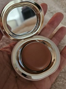 Crema fundida rara Beauty Stay Vulnerable rubor-casi neutral, peso neto 0,17 oz/5 g - Imagen 1 de 5