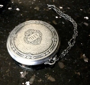1924 Djer Kiss Hammered Silver Powder Compact Chain Handle  - Picture 1 of 7