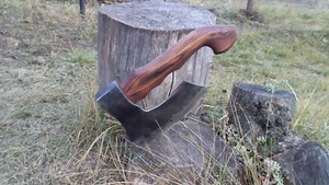 Fist ax - Imagen 1 de 12
