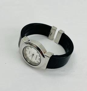 Womens Bangle Watch Silver Tone Venezia Bracelet Band Works NEW BATTERY - Picture 1 of 7