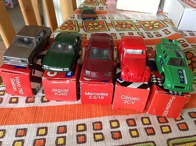 corgi juniors ,Set Of  Five Cars Box . - Image 1 of 4