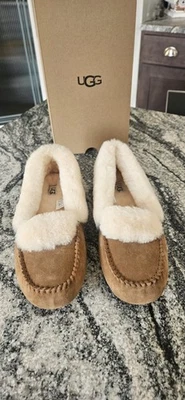 UGG Dakota Spill Seam Slippers Women's Chestnut, Sz 11 Suede Upper  Uggpure Wool - Image 1 of 4