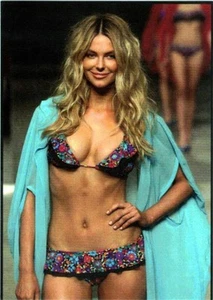 2024 Female Celebrities Photos Trading Card Series 8 Jennifer Hawkins - Picture 1 of 2