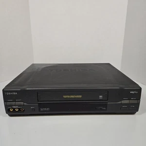 Toshiba Model M-663 4-Head VCR Video Cassette Recorder VHS Tape Player For Parts - Picture 1 of 10