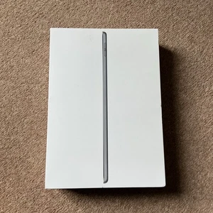 iPad 9th Generation Wi-Fi Space Grey 64GB 10.2" - EMPTY BOX WITH INSTRUCTIONS - Zdjęcie 1 z 4