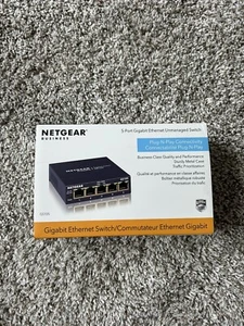 NETGEAR PROSAFE GS105 5-PORT GIGABIT ETHERNET DESKTOP SWITCH PLUG N PLAY - Picture 1 of 7
