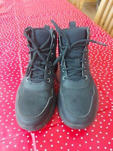 Timberland Jungen schwarze Stiefel UK 1,5 Leder neu mit Etikett nur wenige Male getragen