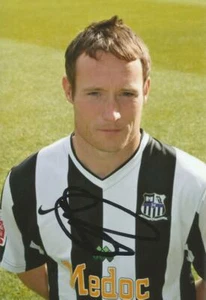 NOTTS COUNTY: FOTO RETRATO 6x4 firmada por Ben Davies + certificado de autenticidad - Imagen 1 de 1