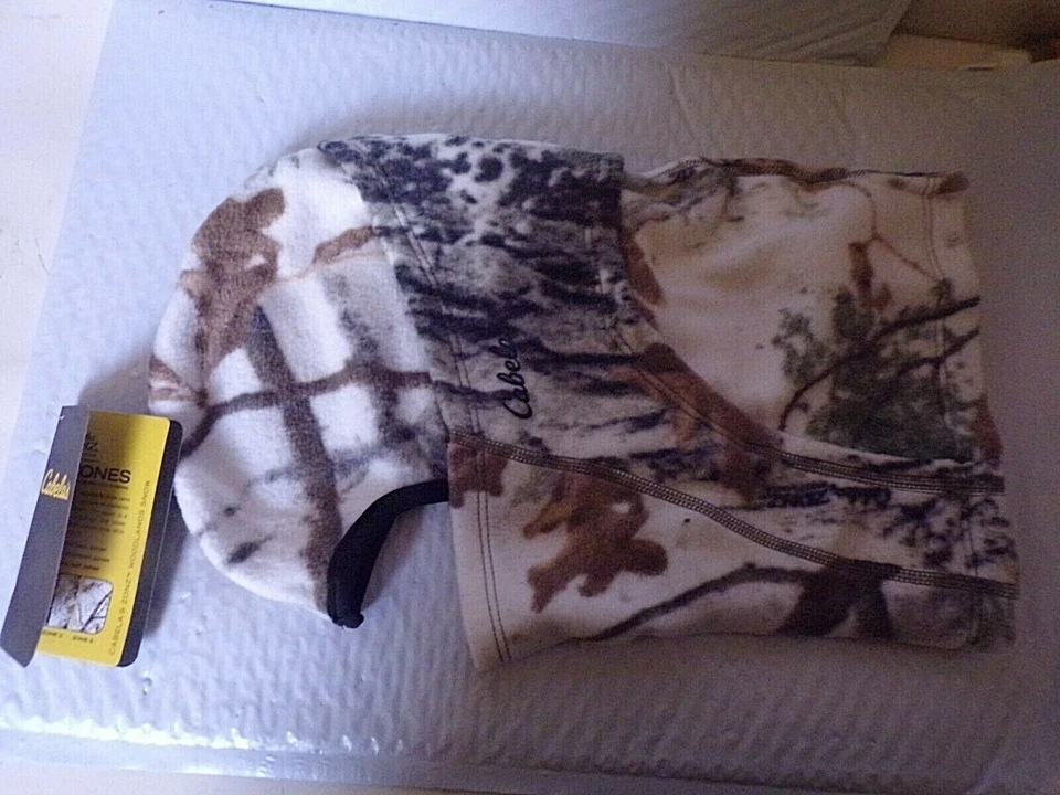 CABELAS ORIGINAL FLEECE NINJA HOOD ZONZ WOODLANDS SNOW. - Image 1 of 4