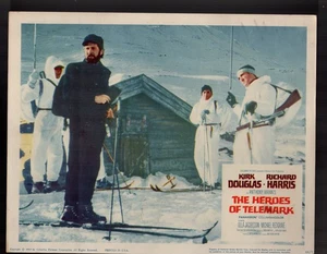 Kirk Douglas Richard Harris Die Helden von Telemark 11x14" Lobbykarte LC380 - Bild 1 von 1