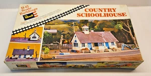 Vintage Revell Ho 1:87 No. h-986 Country Schoolhouse. Sealed Kit. - Picture 1 of 3