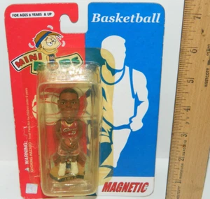 AS IS LEBRON JAMES Rookie NBA CLEVELAND CAVALIERS MINI BOBBLEHEAD away Jersey - Picture 1 of 12
