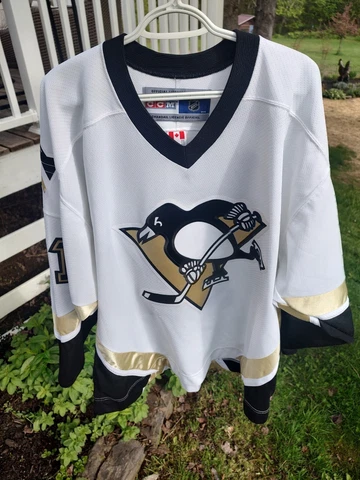 Vintage CCM Pittsburgh Penguins Evgeni Malkin #71 Official NHL Jersey Adult XXL Cover