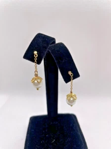 Dangling white pearl earrings 14k yellow gold over 925 sterling silver - Picture 1 of 4