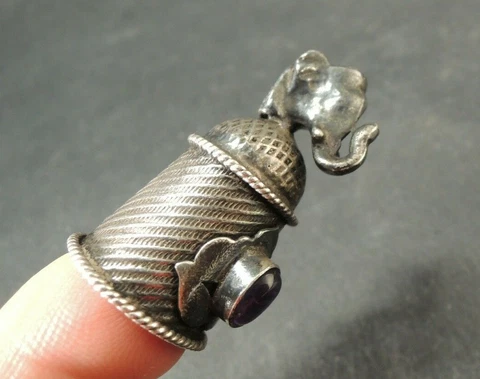 Antique Sterling Silver Thimble Elephant top-amethyst gemstone-rare Cover