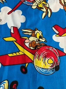 Vintage 1994 Warner Bros Wile E. Coyote Fabric 2.5 Yard x 44 Wide Bright Colors - Picture 1 of 7