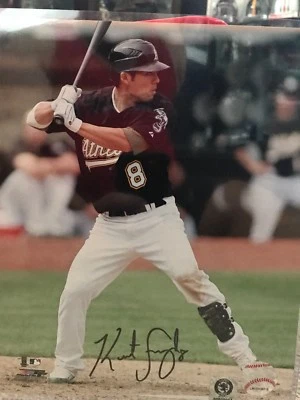 Kurt Suzuki Firmado 8x10 Oakland Athletics AMSM Foto 1 de 4