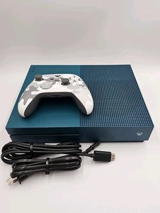 Consola Microsoft Xbox One S Deep Blue Edición Especial 1681 Con Mando Camuflado - Imagen 1 de 16
