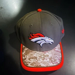 NFL Denver Broncos Salute To Service New Era 59Fifty Camuflaje Ajustado Mediano-Grande - Imagen 1 de 11