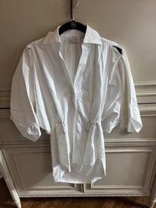 Túnica Byron Lars Beauty Mark Popelina Botón Frontal Blanco Cuello Algodón 2 - Imagen 1 de 8