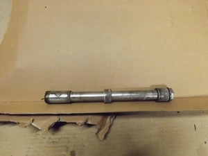 Honda VFR400 VFR400R NC30 89-96 OEM Vorderrad Achse Spindel Radschraube mit Spa - Bild 1 von 2