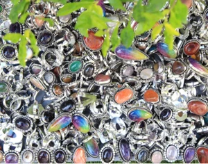 Lote de 10 piezas de anillos de granate y mezcla de piedras preciosas / anillos de estilo antiguo / anillos para mujer ~ - Imagen 1 de 2