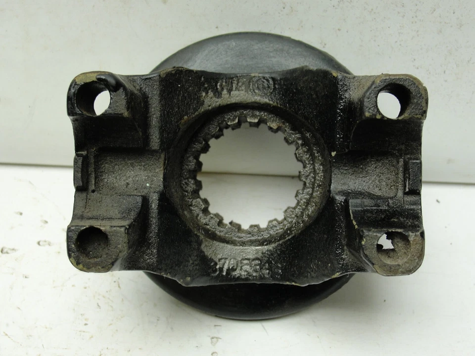 Original 1955-64 Chevy GM 8.2 10 Bolt Pinion Yoke 17 Spline U Joint GM 3708646 - Image 1 of 4