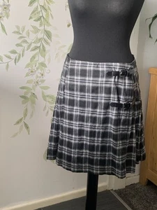 Joe Browns Black And White Check Kilt Style Wrap Over Skirt Size 14 - Picture 1 of 3