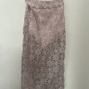 Stunning Skirt River Island Size 10 Pink And Silver Lace Unusual design - Picture 1 of 3