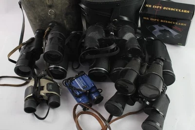 Assorted Vintage Binoculars of Various Brands and Magnifications Job Lot - Image 1 of 4