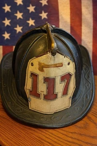 Cairns FDNY Vintage Leather Fire Helmet Circa 1900's Queens Ladder Company 117 - Picture 1 of 17