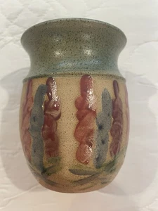 Jarrón de cerámica artística Mary K Spencer - Firmado hecho a mano Lupines Maine - Imagen 1 de 8