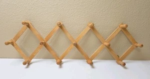 Vintage 13 Peg Wooden Accordion Style Coat Hat Wall Rack Expandable Hanger - Picture 1 of 4