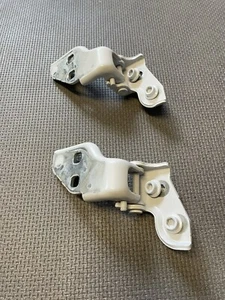 FIAT DUCATO CITROEN RELAY BOXER FRONT DOOR HINGES PASSANGER SIDE WHITE SET 2021 - Picture 1 of 4