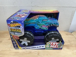 Hot Wheels Monster Trucks Power Smashers Mega Wrex Alive RC T-Rex Tyrannosaurus - Foto 1 di 7