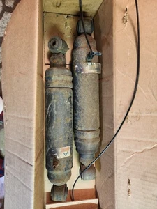 Lot of 2 Suspension Shock Absorber Arnott AS-2715 - Picture 1 of 1