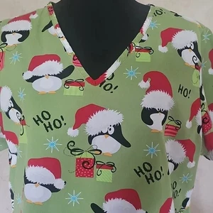 SB Scrubs Green Holiday Santa Penuins Short Sleeve VNeck Medical Scrubs Top Med - Picture 1 of 14