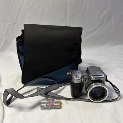 Cámara digital Kodak EasyShare Z740 5,0 MP 10x zoom plateada solo para piezas Foto 1 de 4