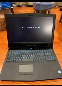 Alienware 17 R4 GTX 1080 8GB Intel i7 7700HQ - Picture 1 of 2