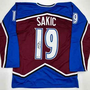 Facsimile Autographed Joe Sakic Colorado Maroon Reprint Jersey Size Men's XL - Picture 1 of 4