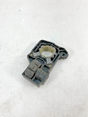 2011-2016 BMW 535I XDRIVE FRONT RIGHT PASSENGER SIDE RADIATOR MOUNT BRACKET OEM - Image 1 of 4