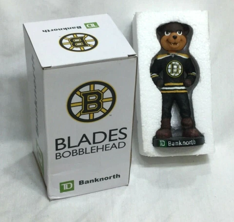 RARE Boston Bruins Blades the Bear Mascot Bobblehead SGA 2008 Issue New FREESHIP Cover