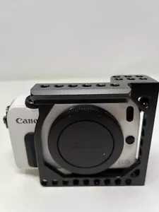 Paquete de cámara digital Canon EOS M10 sin espejo blanca - Imagen 1 de 8